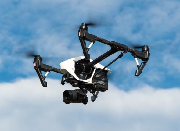 drone-1080844_1280