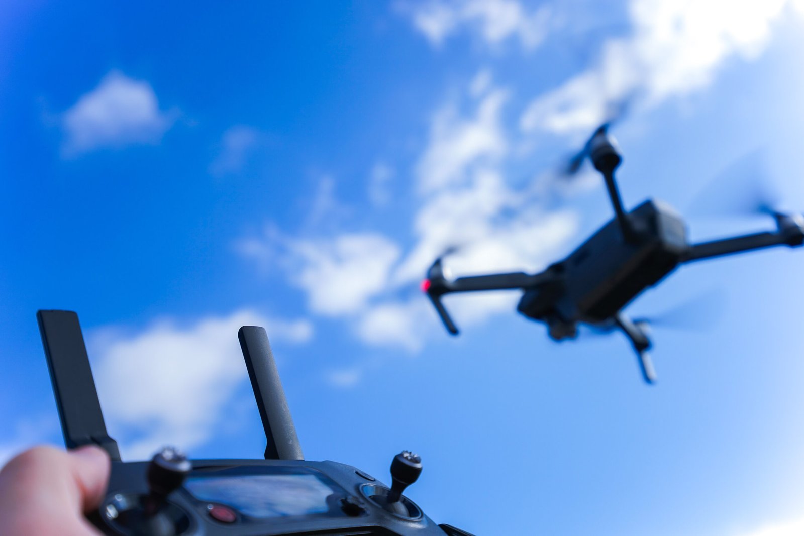 ドローンの操縦